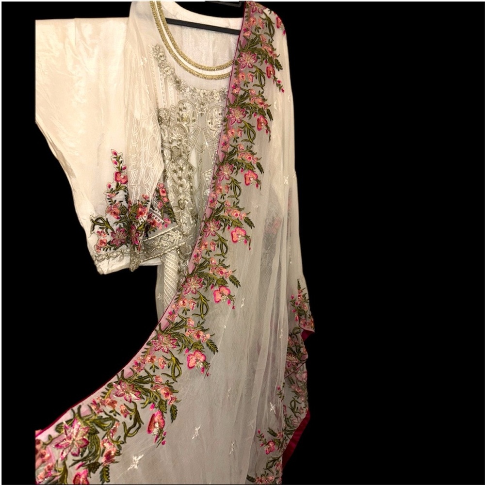 Plus shalwar Kameez 3X bust 54